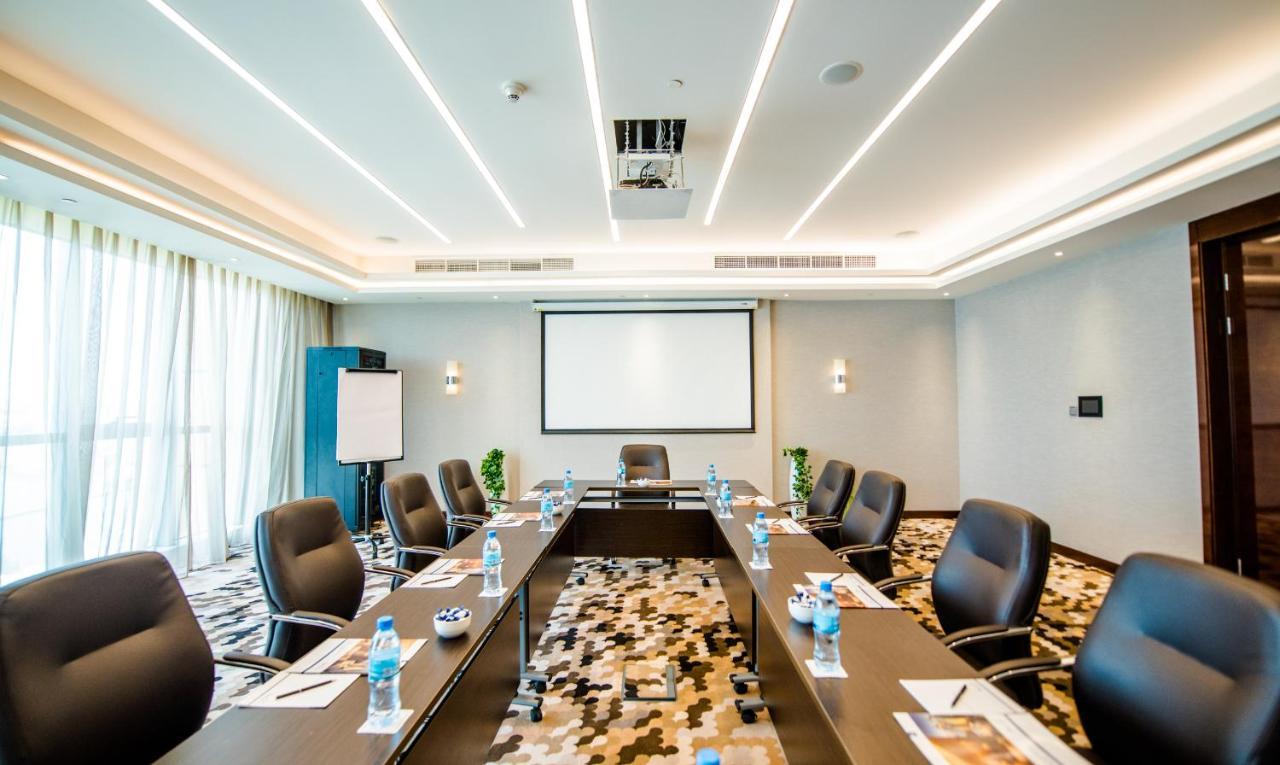 Hotel Johari Rotana Dar es Salaam Zewnętrze zdjęcie